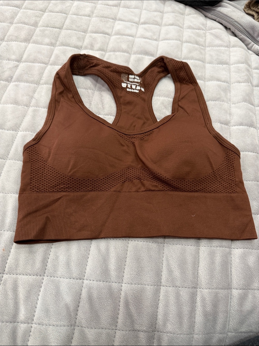 Seamless Brown Racerback Sports Bra - Comfortable Support